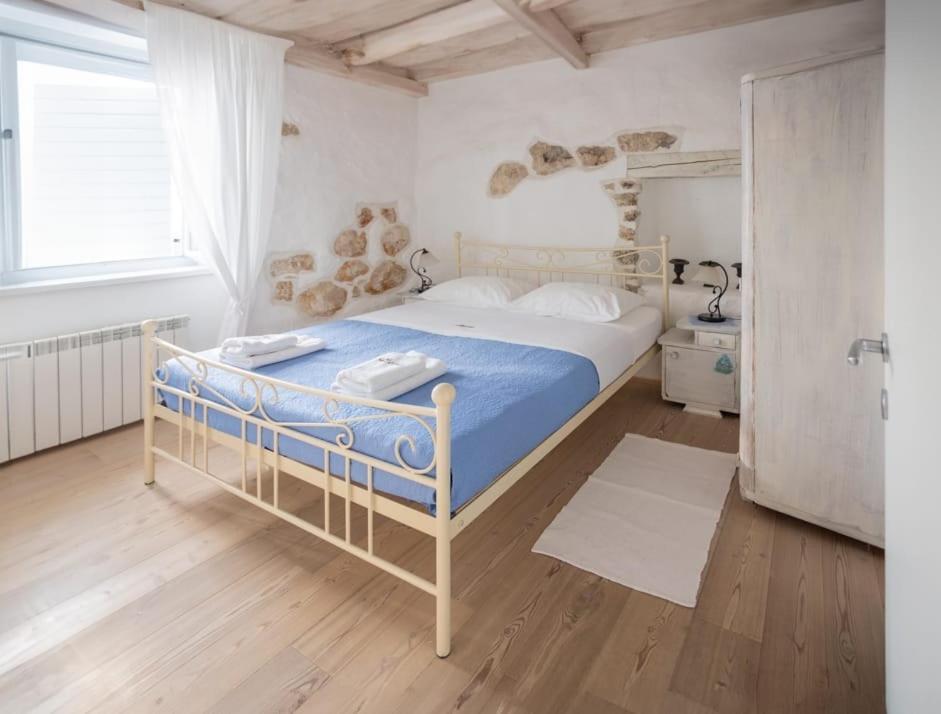 Villa Mora Banjol Exteriör bild